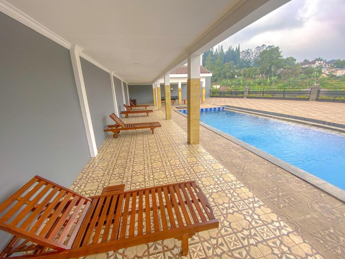 Villa Andalus 3 Puncak Extérieur photo